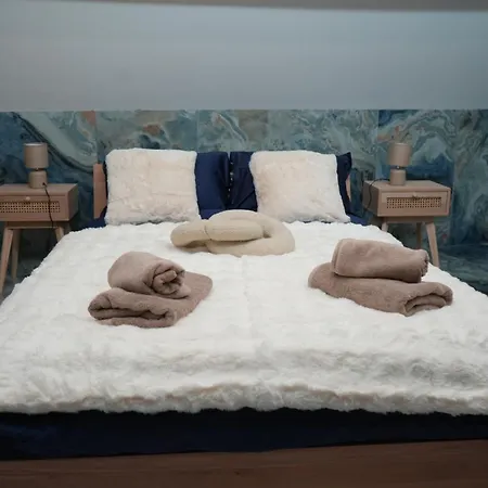 Appartamento Bleu D'opale Luxury With Freestanding Tub *