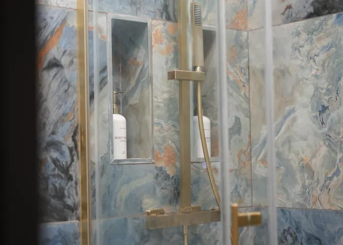 Bleu D'opale Luxury With Freestanding Tub *