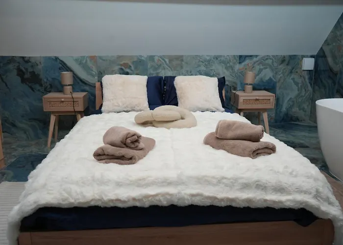Appartamento Bleu D'opale Luxury With Freestanding Tub *